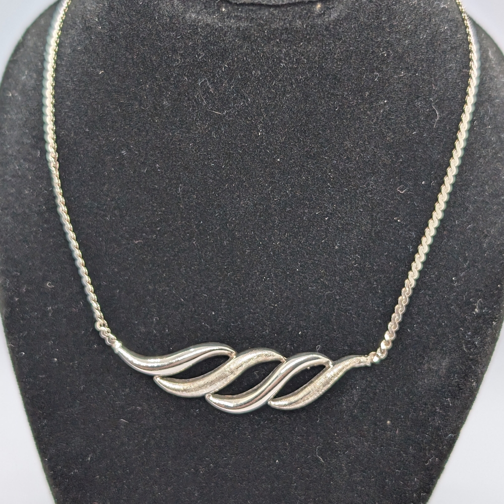 Beautiful 925 Silver Necklace